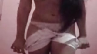 非常热的最佳解决方案的印度女大学生露出