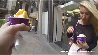 闪烁我的胸部和身体在公众