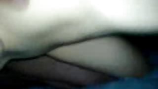 丈夫删除的妻子在视频带的朋友