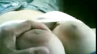 大胸部的马来夫人