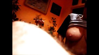我给我的阿姨我的鸡鸡通过'意外事故'的一部分0