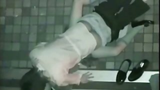 女生夫妇的室外他妈的