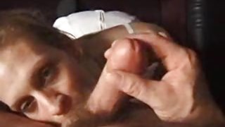 自制的成熟，把一口吞饼