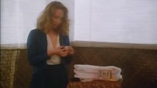 中国佬女孩的性感金发女郎在色情电影的经典
